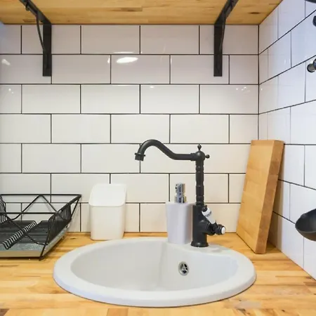 Discover Loft Near Main Station Netflix Cracovia