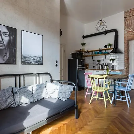 Discover Loft Near Main Station Netflix * Cracovia
