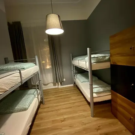 Hostal Sky