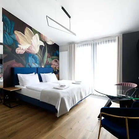 Inspire Miodova Hotel apartamentowy 4*