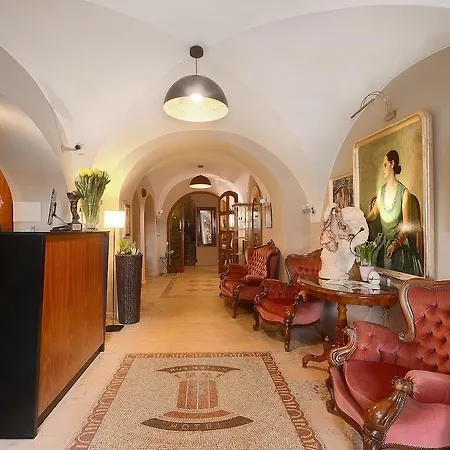 Rubinstein Hotel