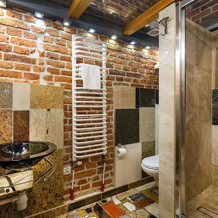 Stare Aparthotel 4*