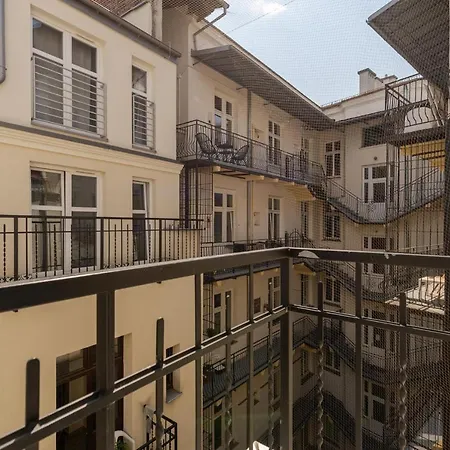 Saint Florian's - Old Town Luxury - By Upstairs Appartamento *