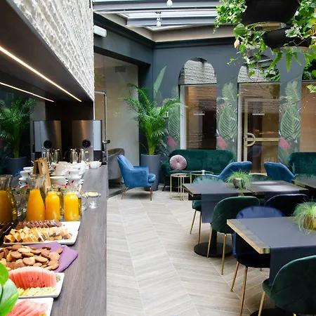 Hotel Atrium 3*