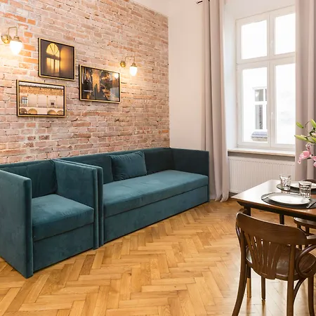 Antique Plac Szczepanski Aparthotel 3*