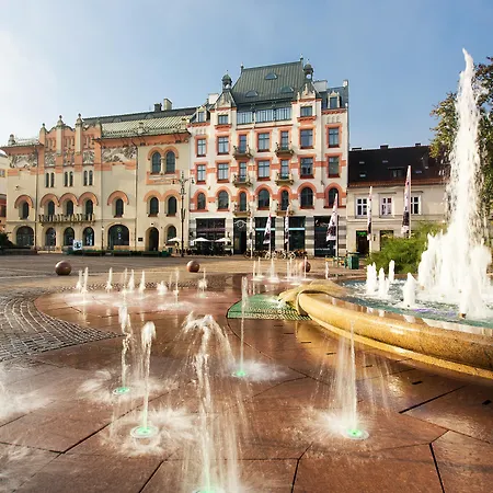 Antique Plac Szczepanski 3*