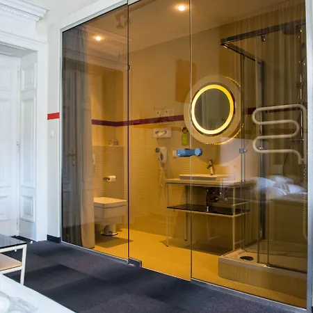 Aparthotel Home Aparthotel 4*