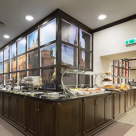 Holiday City Centre By Ihg Hotel 5*