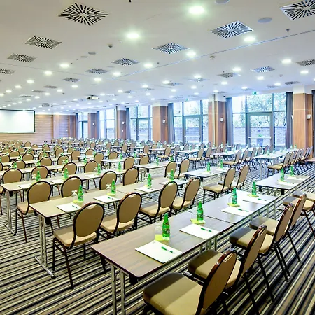 Holiday City Centre By Ihg Krakow