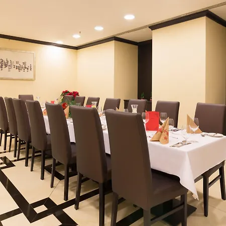 Holiday City Centre By Ihg Krakow