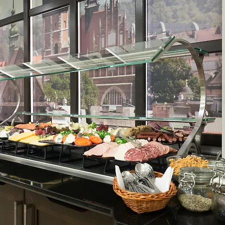 Holiday City Centre By Ihg Krakow