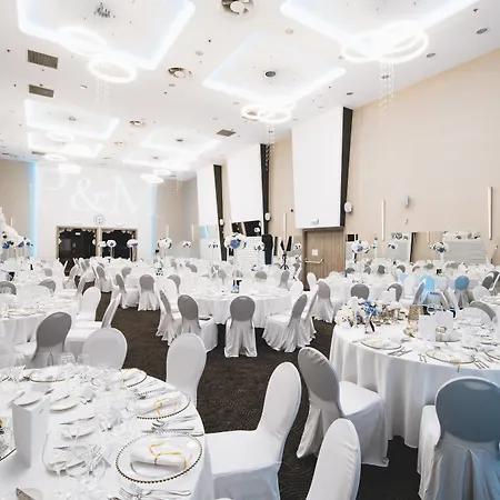 Holiday City Centre By Ihg Hotel 5*