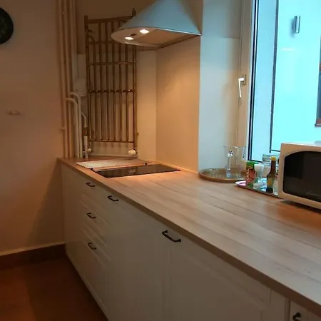 Big Cosy Retro Apt, Free Parking, 15min Oldtown & Kazimierz - By Homelike Apartment