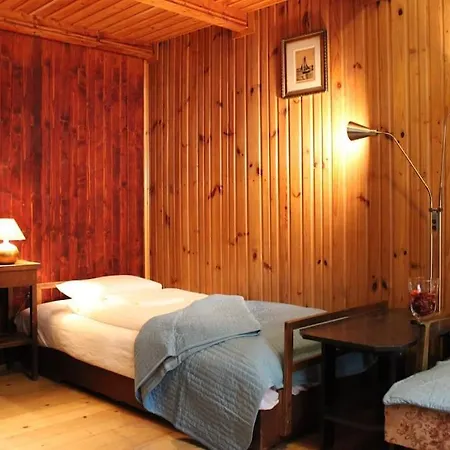 Big Cosy Retro Apt, Free Parking, 15min Oldtown & Kazimierz - By Homelike * Krakow