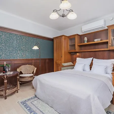 Aparthotel Elegant 2*