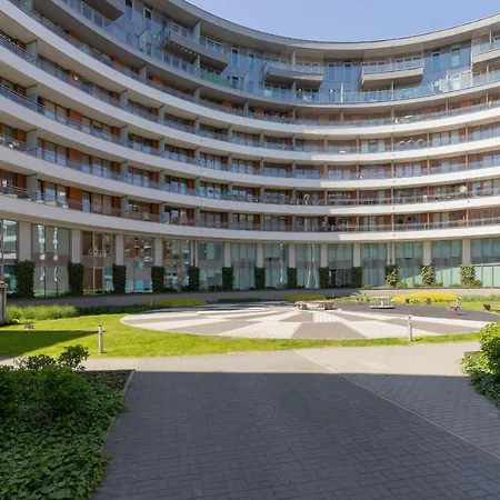 Dworska On Vistula Boulevards By Renters Krakow