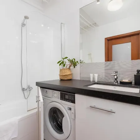 Apartment Dworska On Vistula Boulevards By Renters *