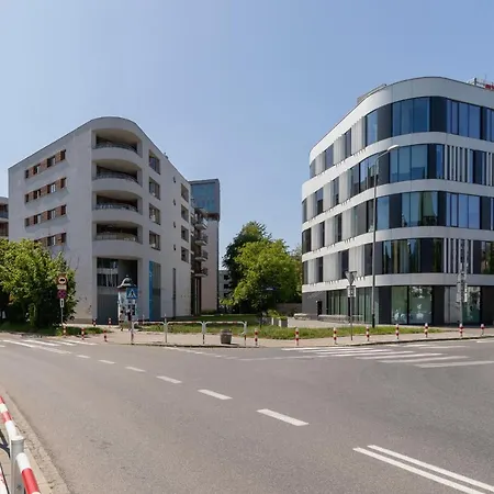 Dworska On Vistula Boulevards By Renters
