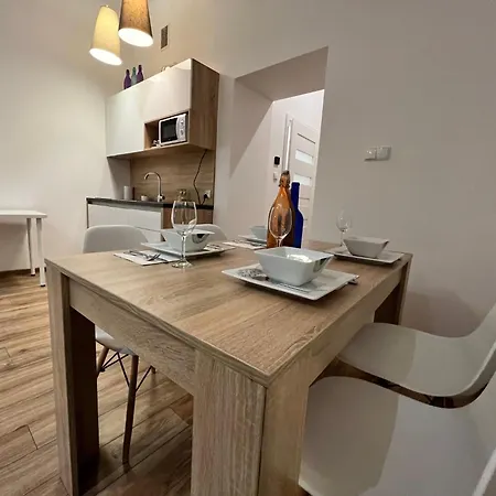 P&j Lubicz Apartment *