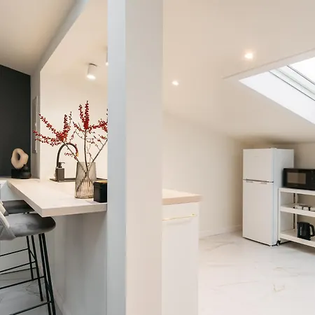 White Lotus - Loftaffair Collection Apartment *