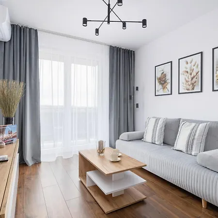 Near Expo Cracow Elegant By Renters Διαμέρισμα