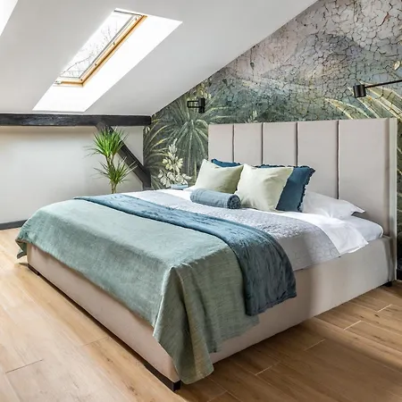 Skyline Apartment