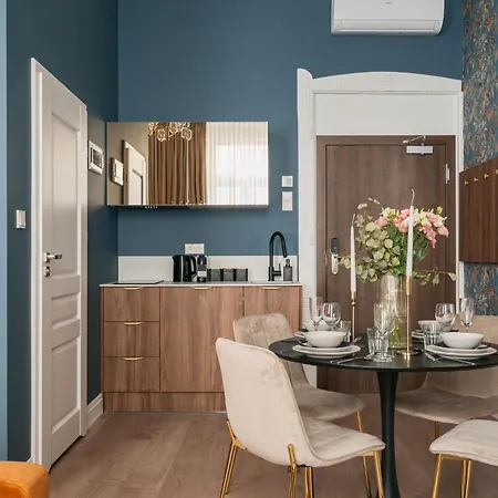 White Lotus - Loftaffair Collection Apartment