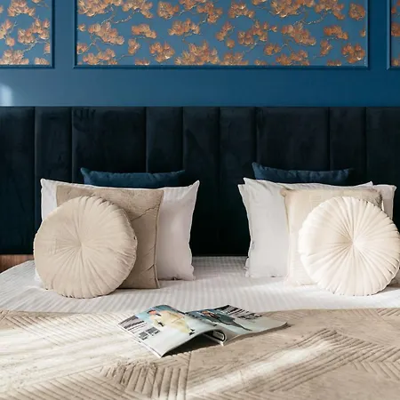 White Lotus - Loftaffair Collection Apartment *