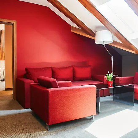 Holiday City Centre By Ihg Hotel 5*