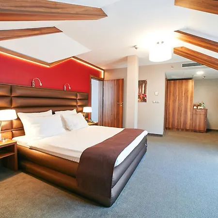 Holiday City Centre By Ihg 5*