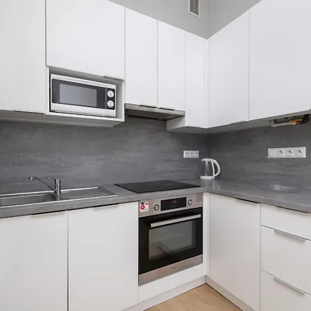 Apartment 3-bedroom - Old Town- Blich 9 *