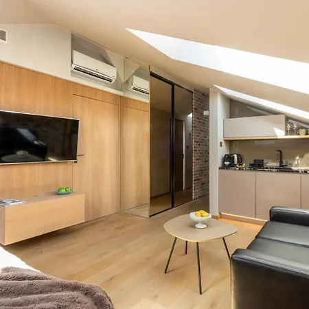 Skyline Apartment
