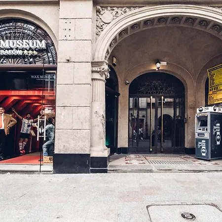 Quiet Luxury On Florianska * Cracovia