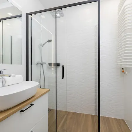 Apartment Elegancki W Krakowie Z Klimatyzacja I Dostepem Do Silowni By Renters Krakow