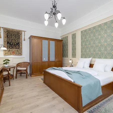 Elegant Aparthotel
