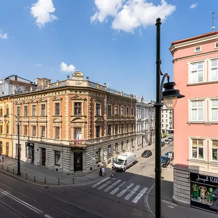 Old Town Apartman *