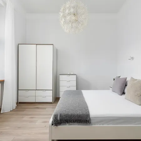 1 Bedroom - Ludwika Zamenhofa 6 Street Appartamento