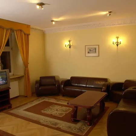 P&j Sw. Krzyza * Krasków