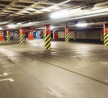 Prestizowy A Free Parking 克拉科夫