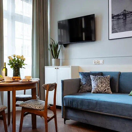 Aparthotel Starowislna 77
