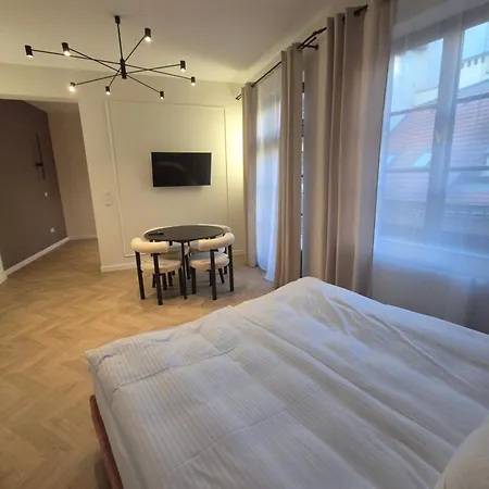 Hetman Main Square Apartment