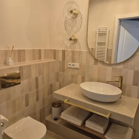 Hetman Main Square Apartment *