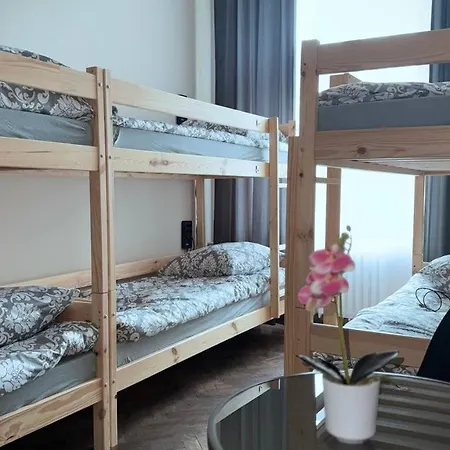 אכסניה Fivehostel
