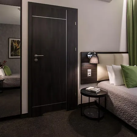 Atrium Hotel 3*