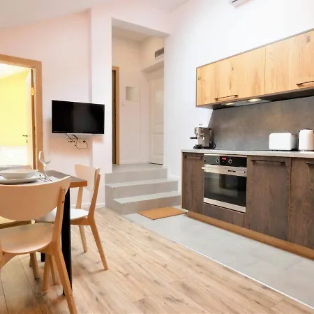 Apartment Old Town -bosacka 2 Bedrooms