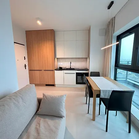 Apartmentprestige Station アパート