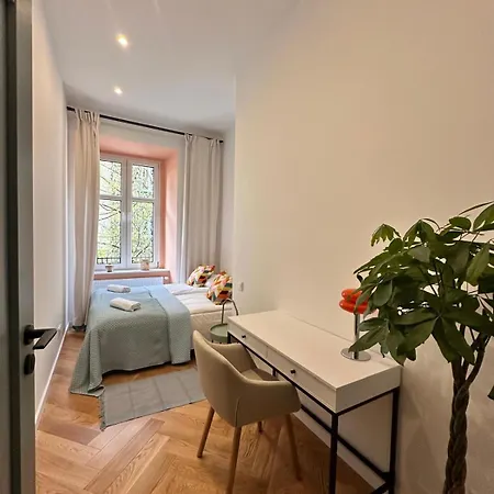 Apartment Modern Delux Apartment! - Air Conditioning *