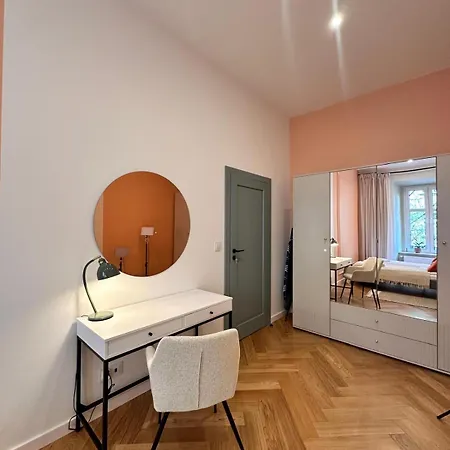 Modern Delux Apartment! - Air Conditioning