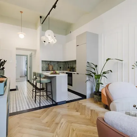 Modern Delux Apartment! - Air Conditioning Apartment *