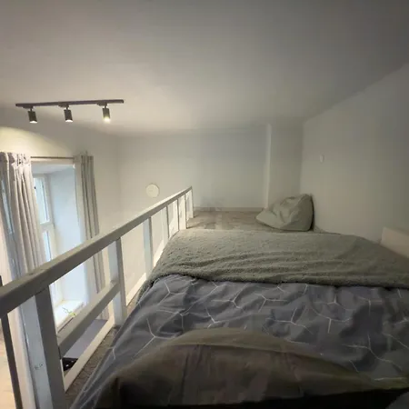 Cozy With Mezzanine Apartment *